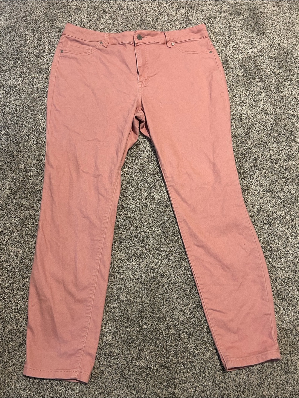 d. jeans Women's Straight Leg Jeans in Dusty Rose